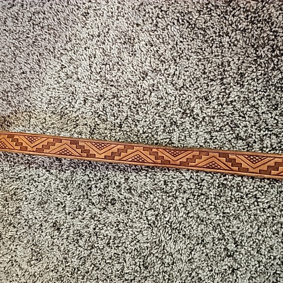 STUNNING VINTAGE BUFFALO BILL MOTEL LEATHER EMBOSSED BELT - Picture 5 of 9